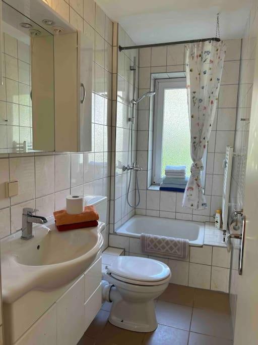 Country Style Apartment With Balcony Near Fair Hanower Zewnętrze zdjęcie